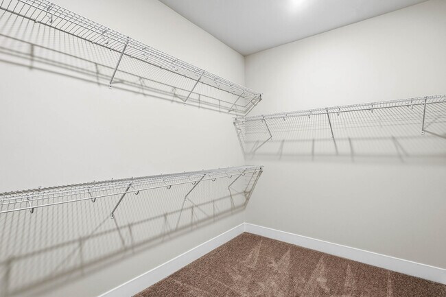 Building Photo - 32066 White Tail Dr