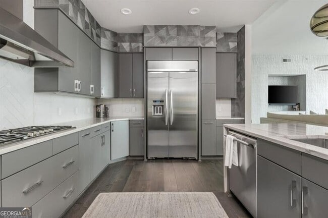 Building Photo - 1065 Peachtree St NE