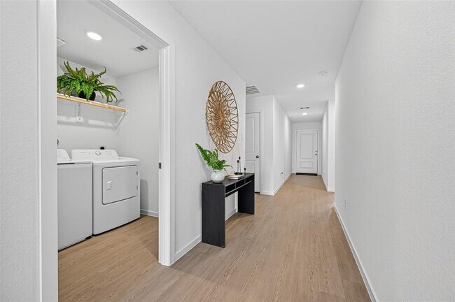Building Photo - 26826 Zebra Grass Dr