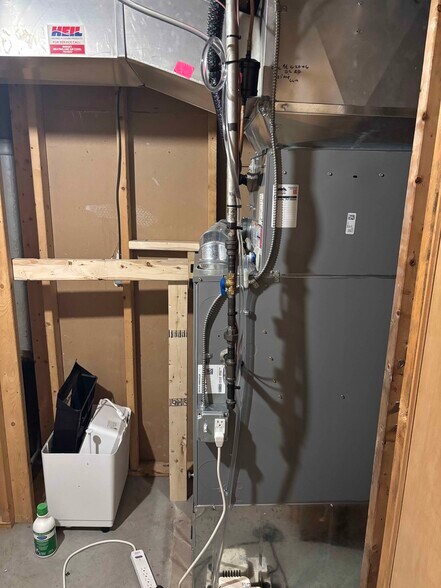 New heater (2025) - 3276 S Lenox St