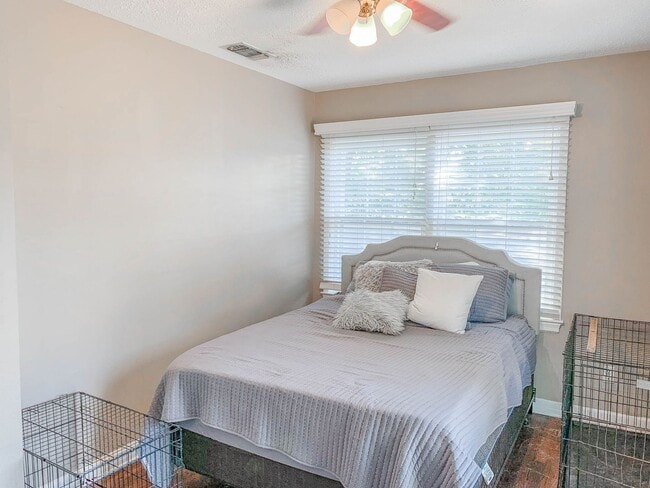 Building Photo - Pre-Leasing - 2-Bedroom Minutes from Texas Tech!