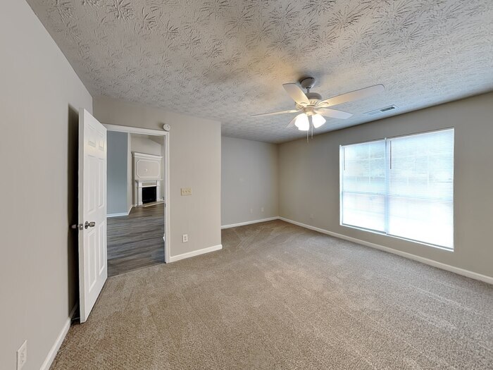 Building Photo - 4145 Riverbank Ct