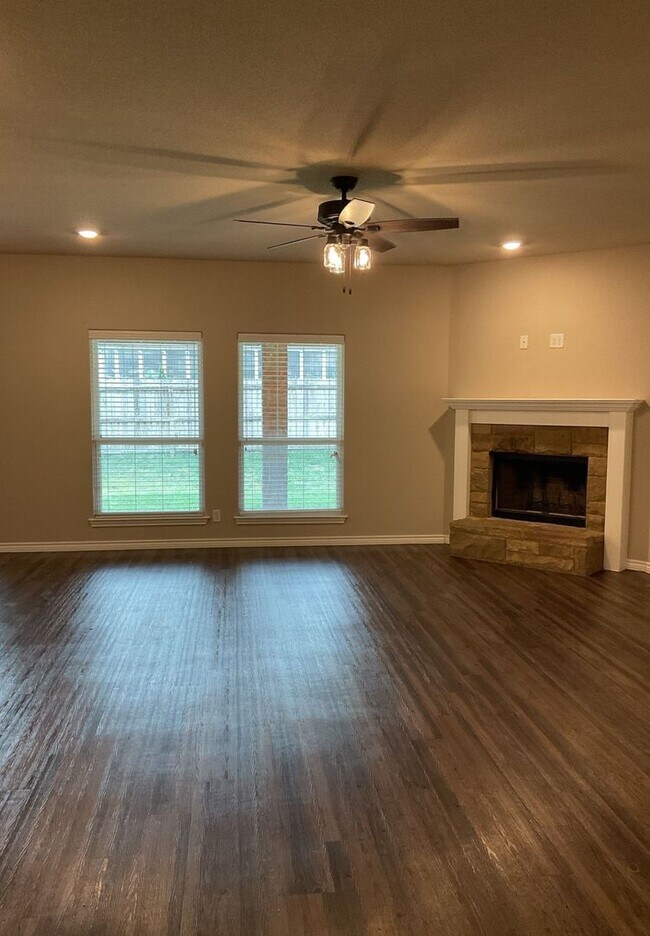 Building Photo - COMING SOON!