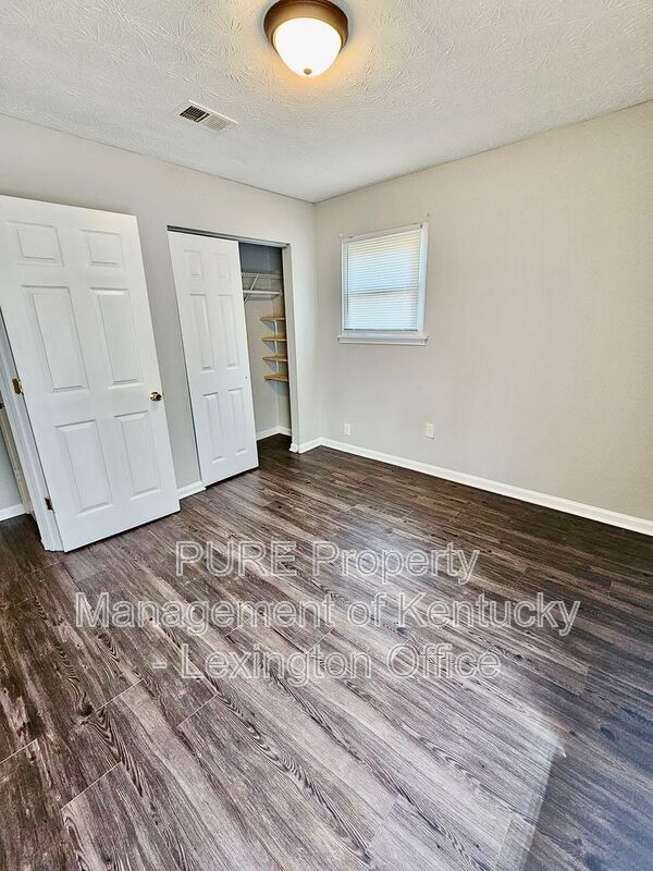 Building Photo - 114 Birch Dr