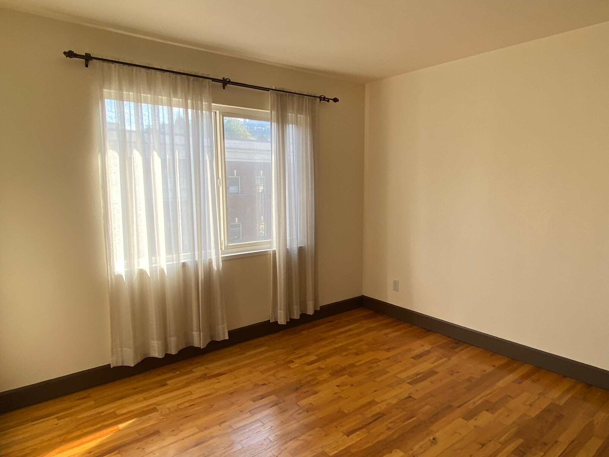 Building Photo - 1403 NW 23rd Ave