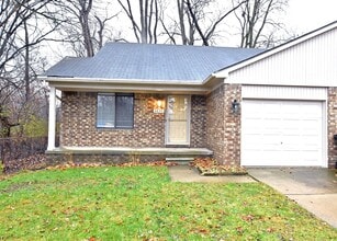 Building Photo - Shelby Township-2 Bedroom Duplex with Basement, Deck & Attached Garage
