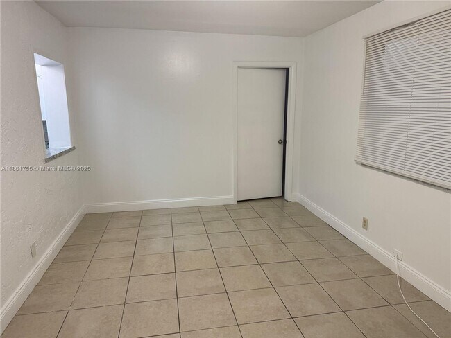 Building Photo - 7205 NW 76th Pl