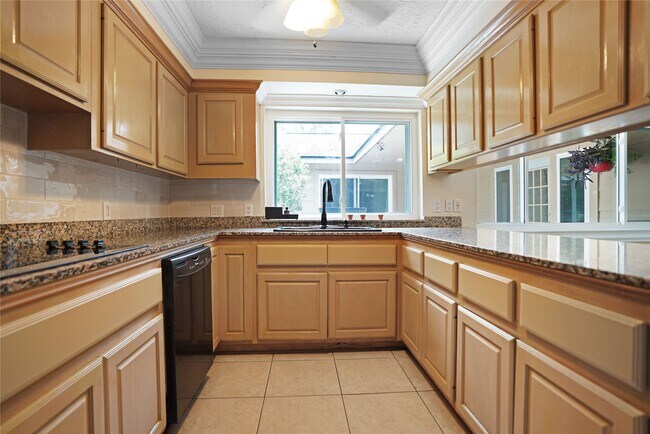 Building Photo - 17119 Mellow Ridge Dr