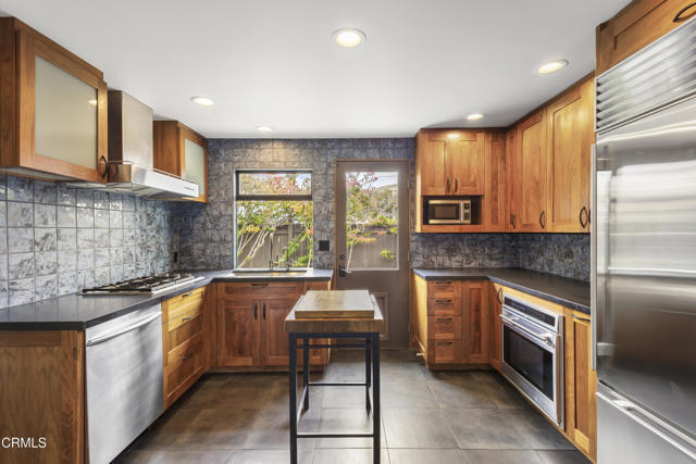 Building Photo - 153 San Fernando Ave
