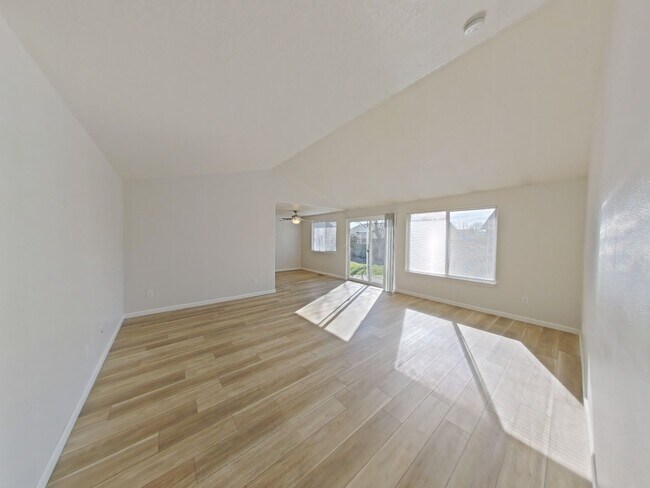 Building Photo - 4 bedroom on a large corner lot