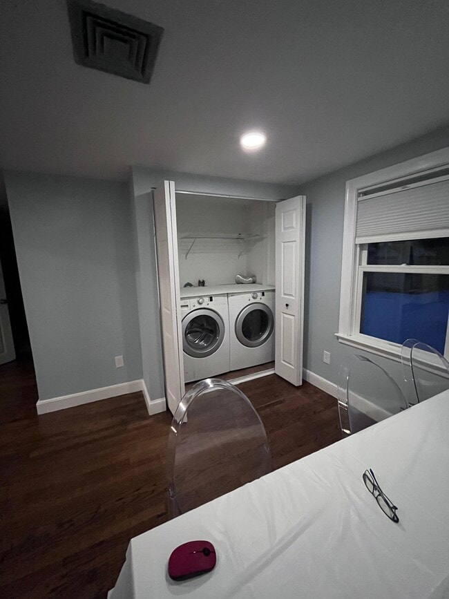 Building Photo - 48 Aberdeen Rd