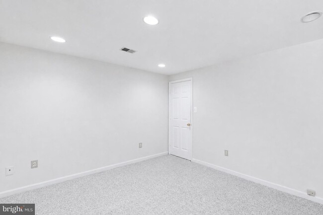 Building Photo - 3940 Kathryn Jean Ct