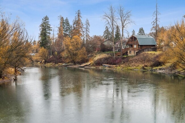 Building Photo - 4 bedroom  Whitefish River Cabin