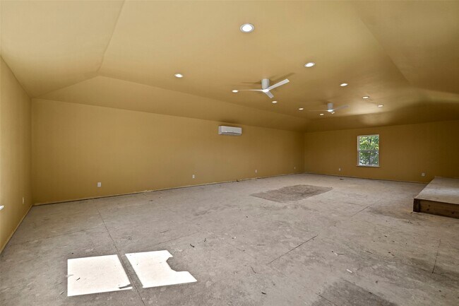 Building Photo - 1907 Dellore Ln