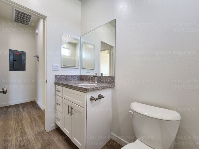 Building Photo - 8512 Grandy St