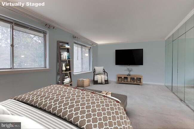 Building Photo - 63 Oak Knoll Dr