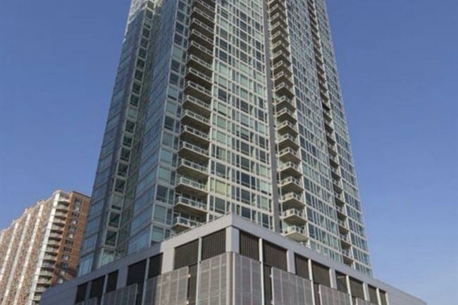 Building Photo - 2 2nd St