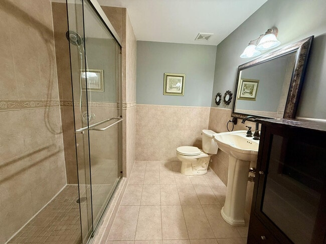 Building Photo - 1402 Veracruz Ln