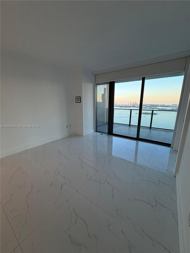 Building Photo - 650 NE 32nd St