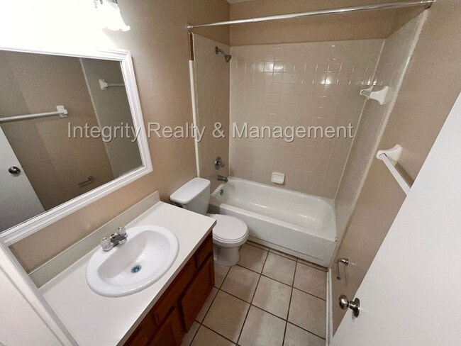 Building Photo - 3 Bed/2 Bath in the heart of Mandarin