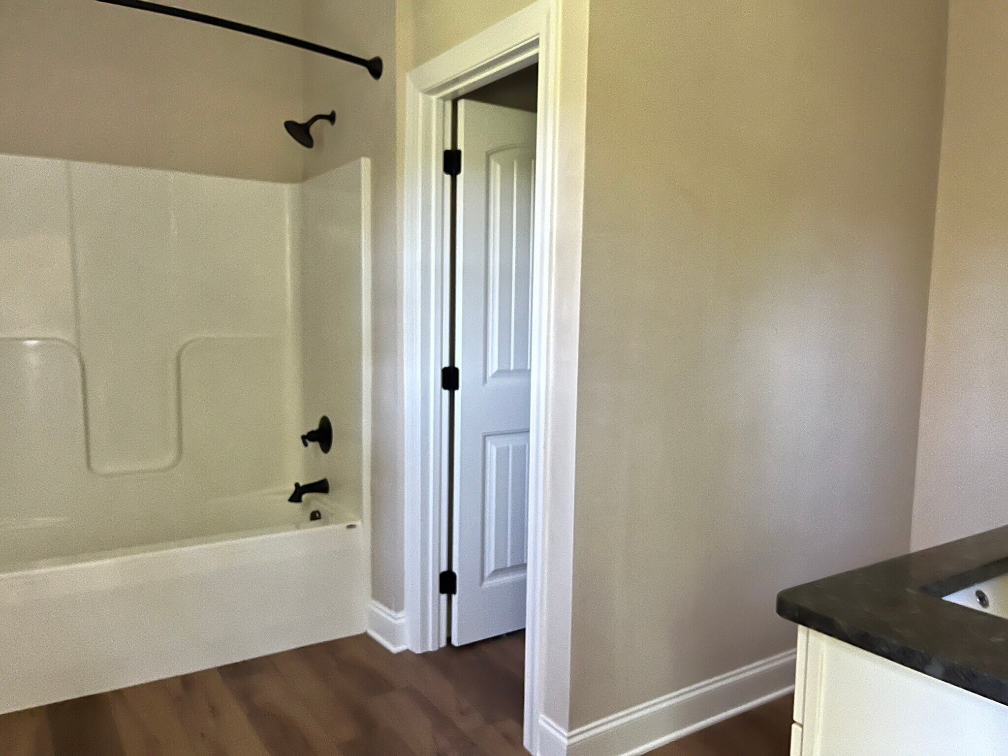 Building Photo - 3006 Vicksburg Rd