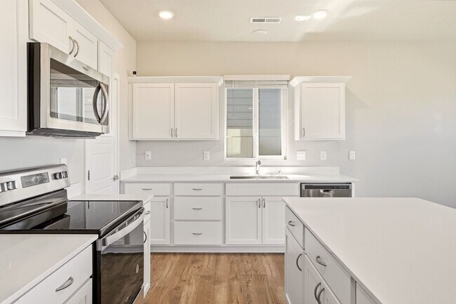 Building Photo - Beautiful Liberty Lake DR Horton Home!