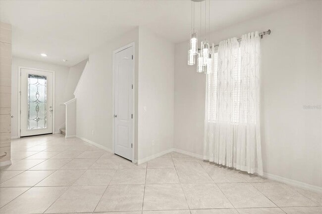 Building Photo - 5192 Chickadee St