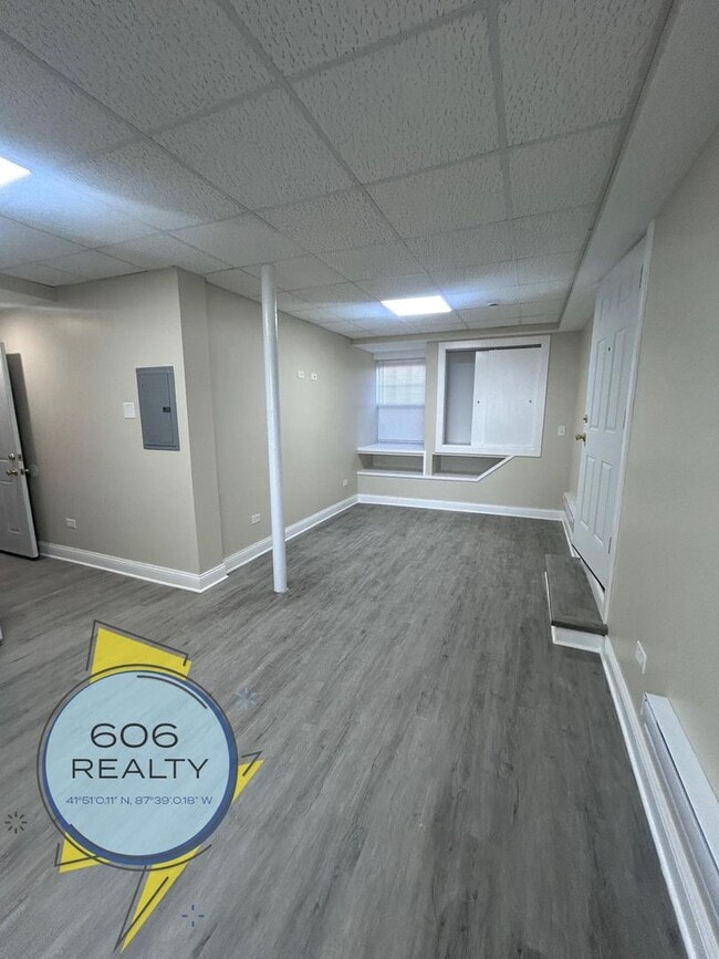 Building Photo - Beautiful Berwyn Apartments on Kenilworth!