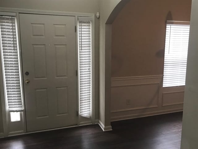 Building Photo - 7954 Village Pass