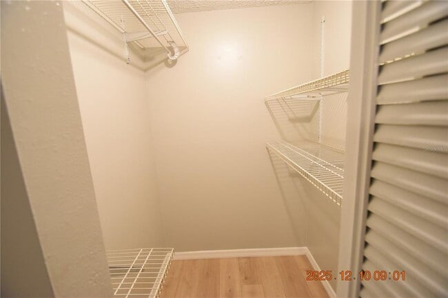 Building Photo - 5824 Grey St