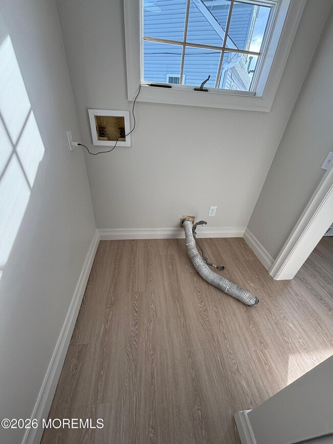 Building Photo - 1701 Tamiami Rd