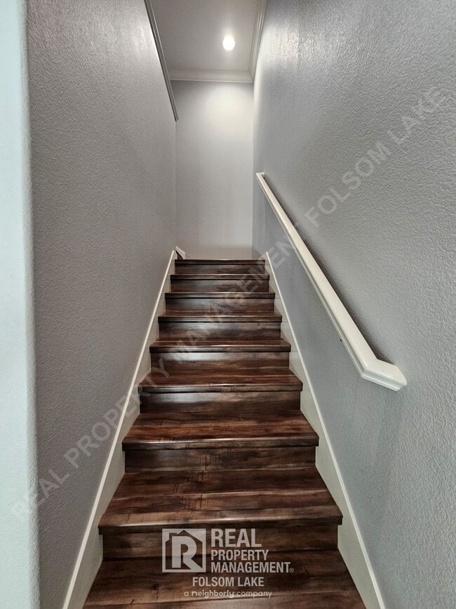 Building Photo - 3 Bed 2.5 Bath | Large Patio | Rivage in the Parkway