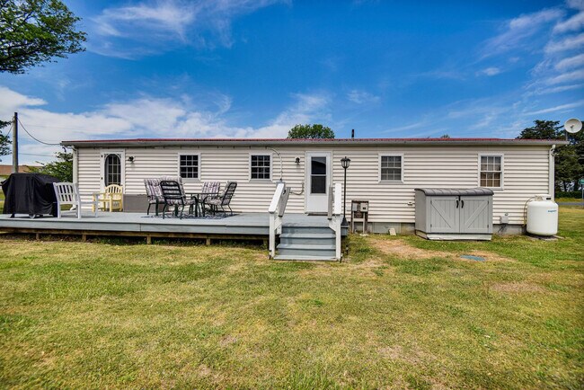 Building Photo - 31345 Sunset Dr