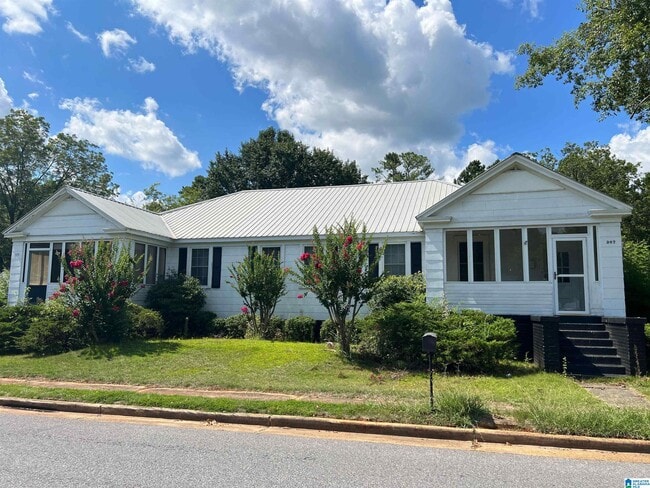 Primary Photo - 309 W Parkway Ave