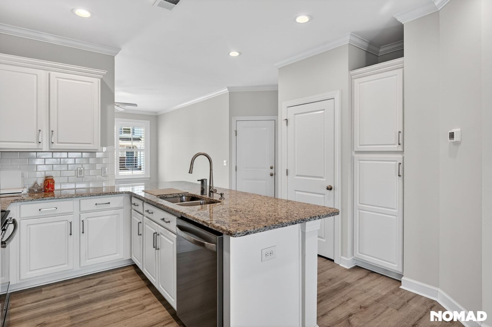 Building Photo - 121 White Stone Pl