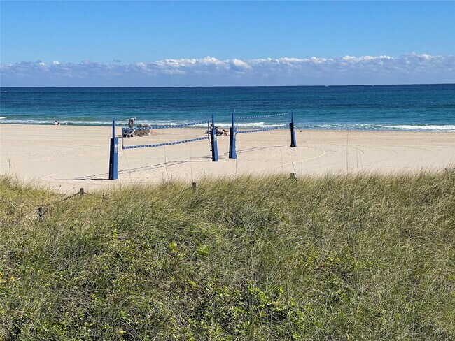 Building Photo - 133 N Pompano Beach Blvd