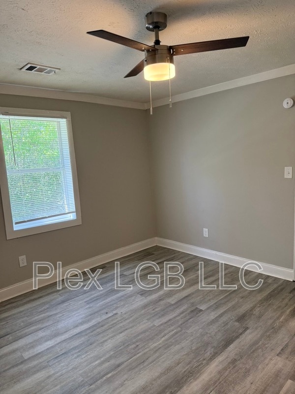 Building Photo - 202 Burr St