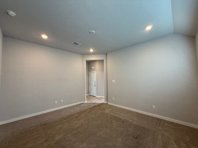 Building Photo - 18300 Emu Ln