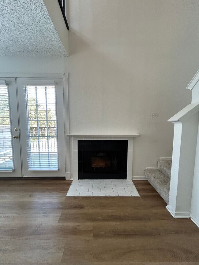 Building Photo - "Fort Worth Texas Homes for Rent"  Darling...