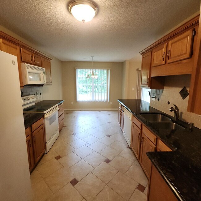 Building Photo - APPLICATIONS PENDING-One Level House with ...