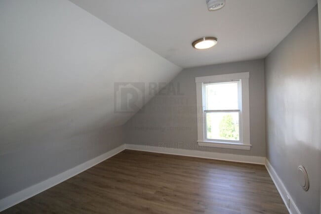 Building Photo - 61 Third Street