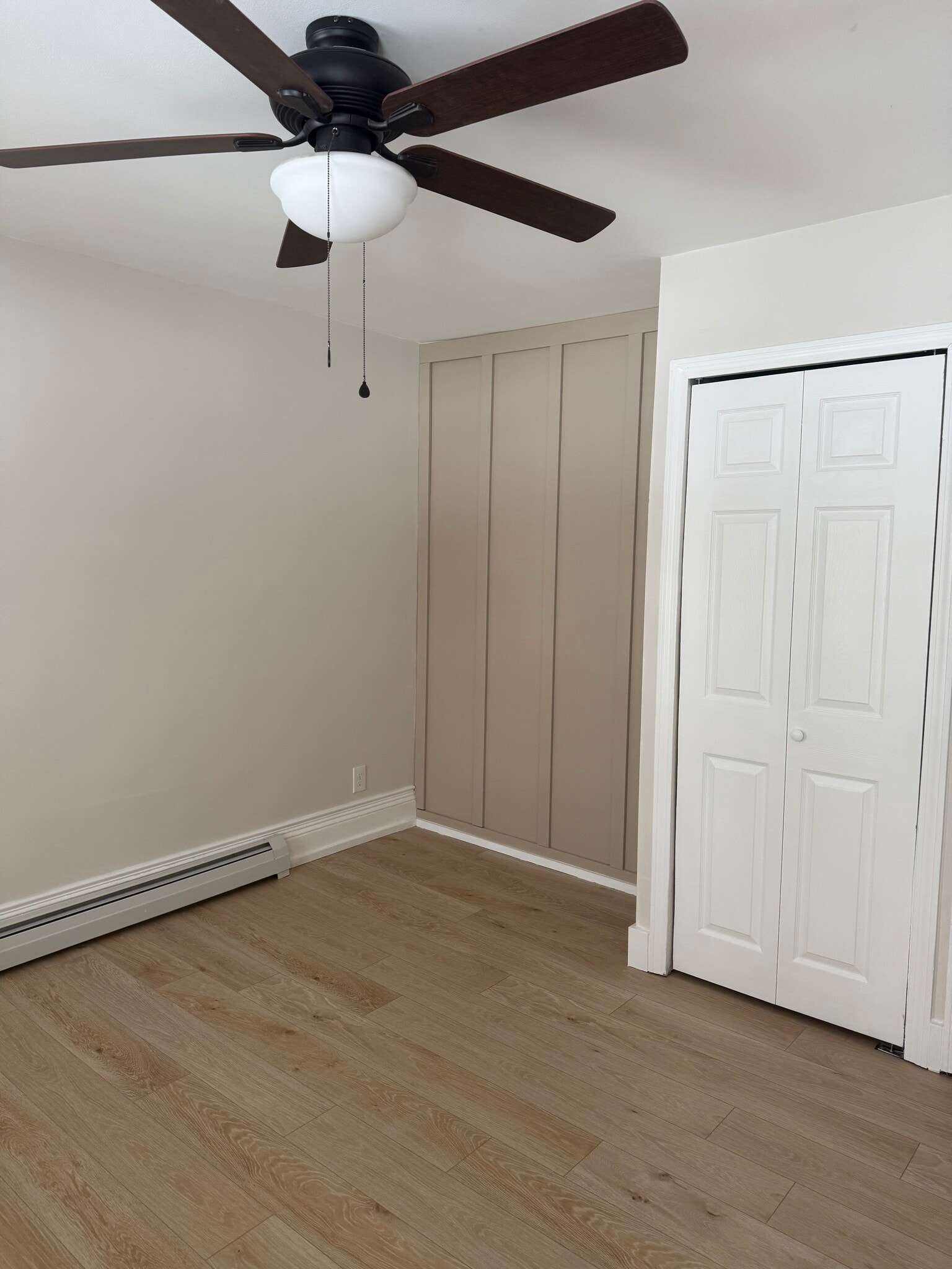 Front bedroom - 567 Thacher St