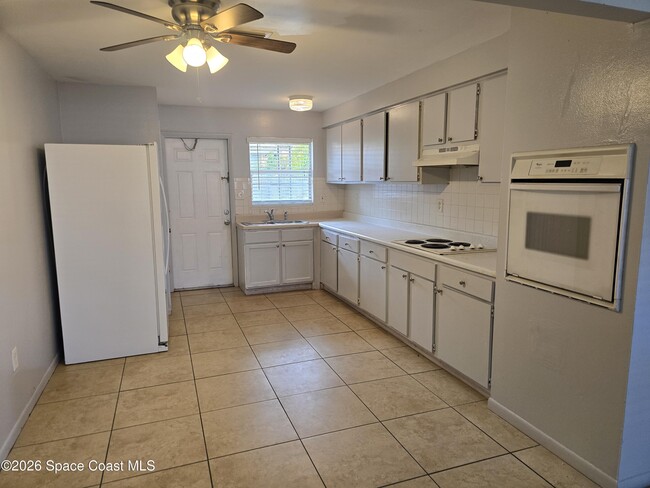 Building Photo - 125 Lucas Rd