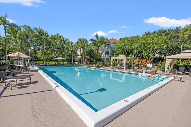 Building Photo - 10105 W Sunrise Blvd