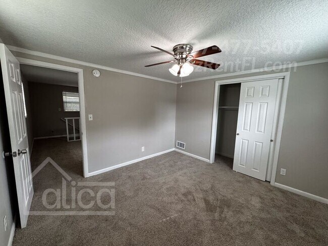 Building Photo - 3812 Rodby Dr