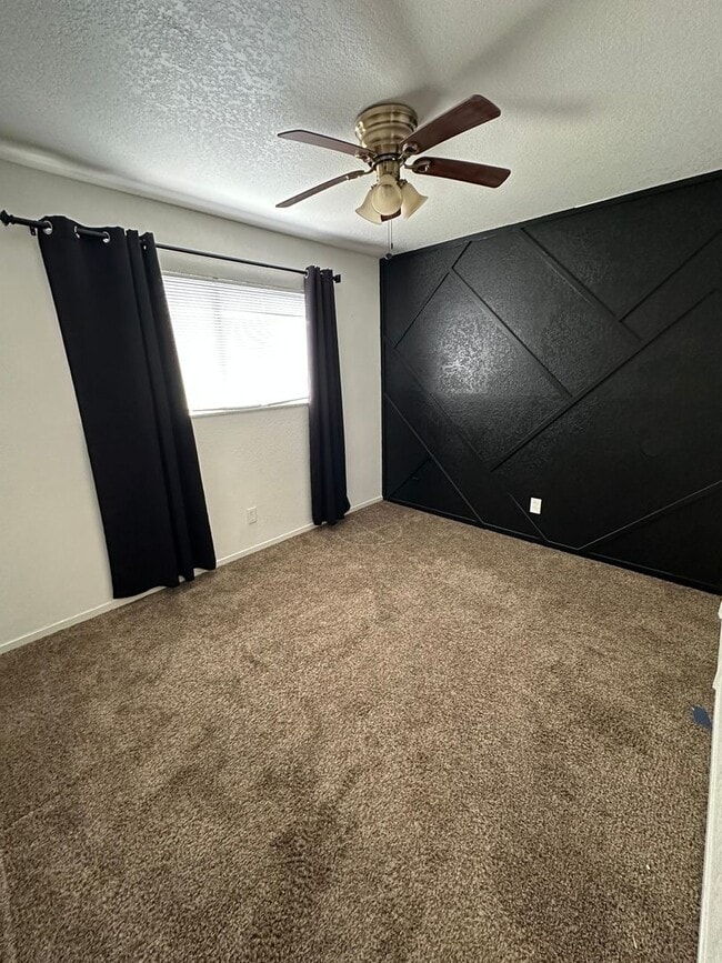 Building Photo - Home for rent