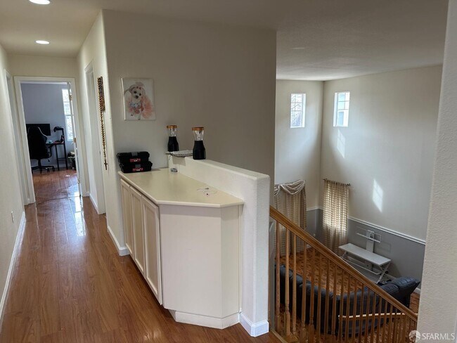 Building Photo - 2055 Redbud Way