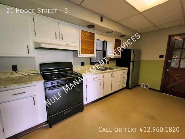 Building Photo - 2 Bed, 1 Bath unit in Oakland