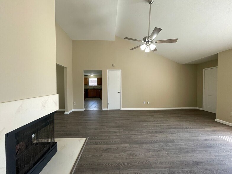 Building Photo - 3611 Shadow Trail