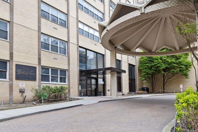 Building Photo - 102-30-102-66 66th Rd